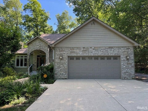 Tiny photo for 4618 N Chatham Drive, Bloomington, IN 47404 (MLS # 202625217)