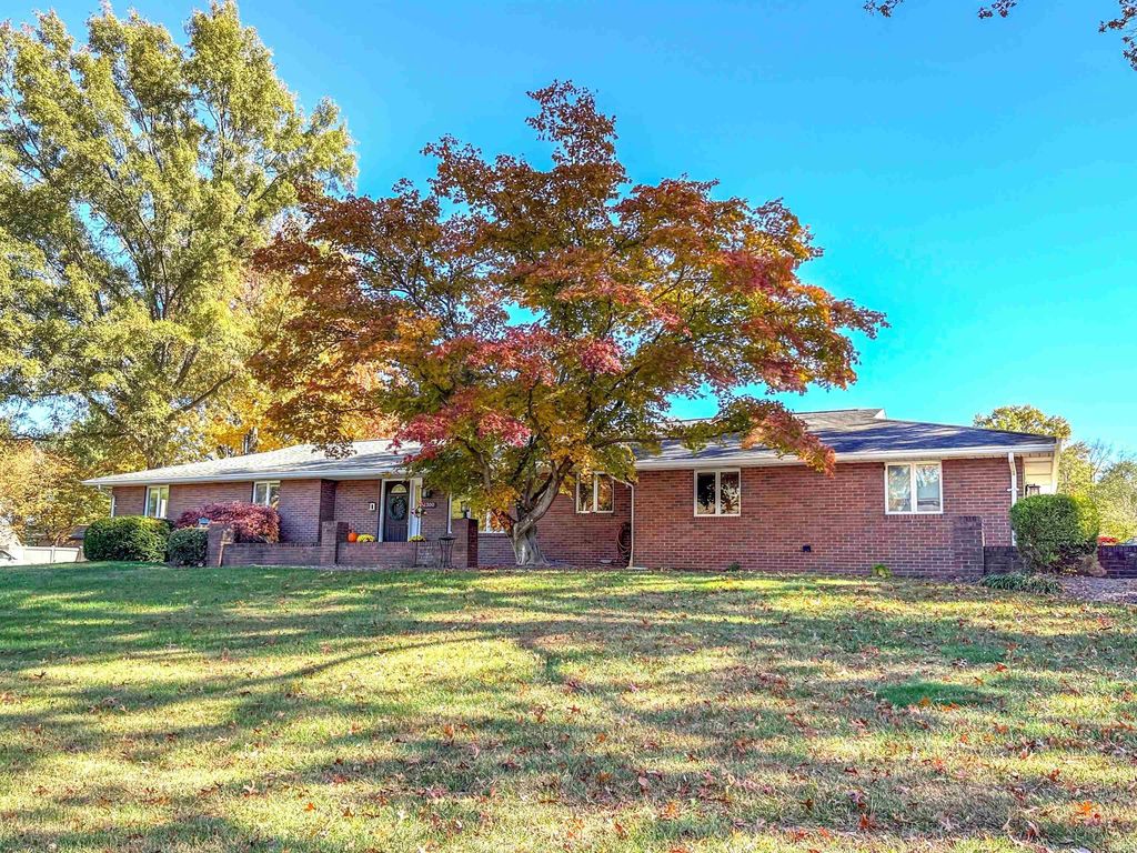 Photo of 1300 Worrell Drive, Jasper, IN 47546 (MLS # 202546603)