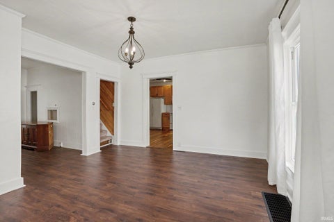 Tiny photo for 216 W Broadway Street, Mishawaka, IN 46545 (MLS # 202636390)
