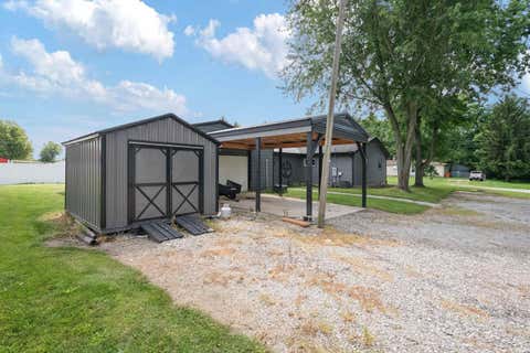 Tiny photo for 10346 E 170 S, Greentown, IN 46936 (MLS # 202630071)