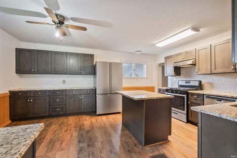Tiny photo for 10346 E 170 S, Greentown, IN 46936 (MLS # 202630071)