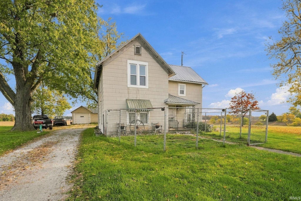 Photo of 3009 S US Highway 33, Albion, IN 46701 (MLS # 202644580)