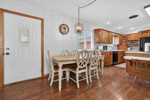 Tiny photo for 3132 Fairview Avenue, Logansport, IN 46947 (MLS # 202620277)