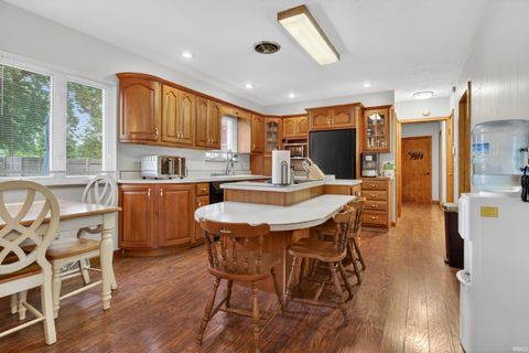 Tiny photo for 3132 Fairview Avenue, Logansport, IN 46947 (MLS # 202620277)