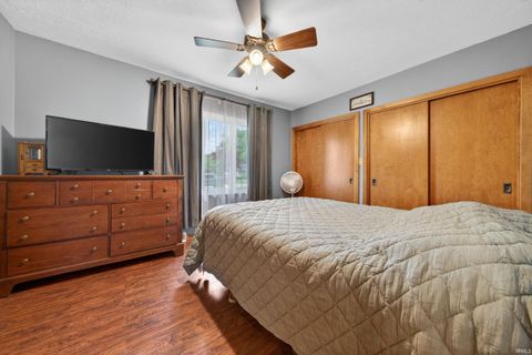 Tiny photo for 3132 Fairview Avenue, Logansport, IN 46947 (MLS # 202620277)