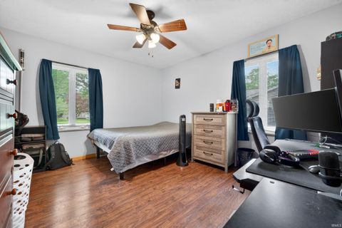 Tiny photo for 3132 Fairview Avenue, Logansport, IN 46947 (MLS # 202620277)