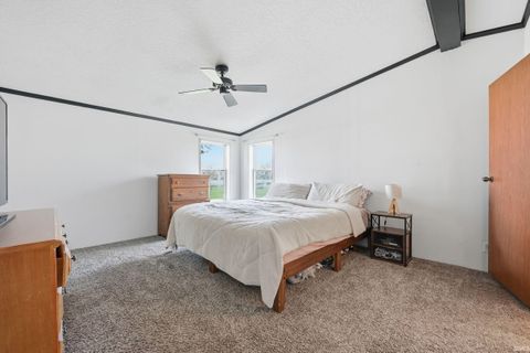 Tiny photo for 3657 N County Road 425 W, New Castle, IN 47362 (MLS # 202612029)