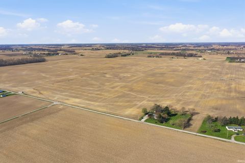 Tiny photo for 3657 N County Road 425 W, New Castle, IN 47362 (MLS # 202612029)