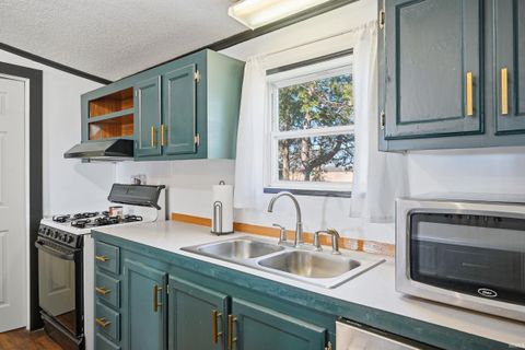 Tiny photo for 3657 N County Road 425 W, New Castle, IN 47362 (MLS # 202612029)