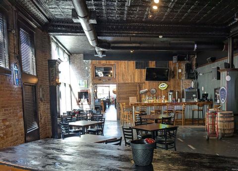 Tiny photo for 113 E Sycamore Street, Kokomo, IN 46901 (MLS # 202510600)