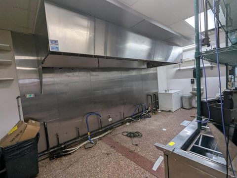 Tiny photo for 113 E Sycamore Street, Kokomo, IN 46901 (MLS # 202510600)