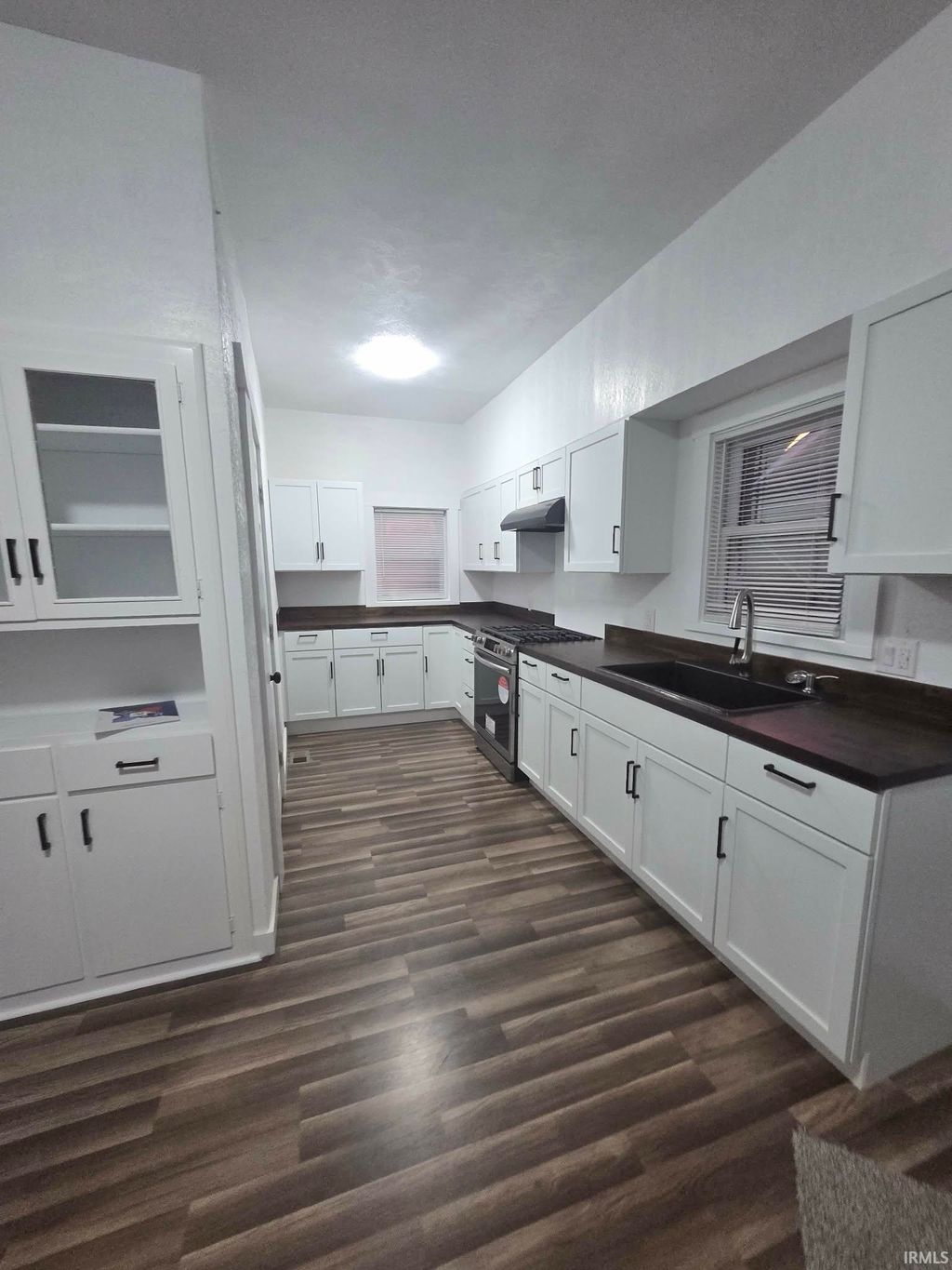 Photo of 1701 Prairie Street, Elkhart, IN 46516 (MLS # 202549652)