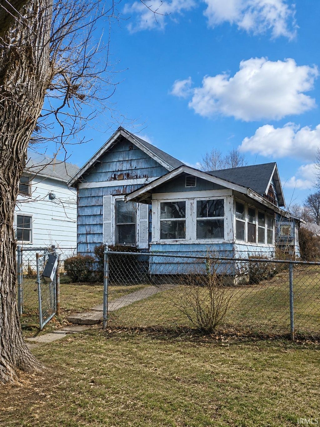 Photo of 2405 S Boots Street, Marion, IN 46953 (MLS # 202621402)