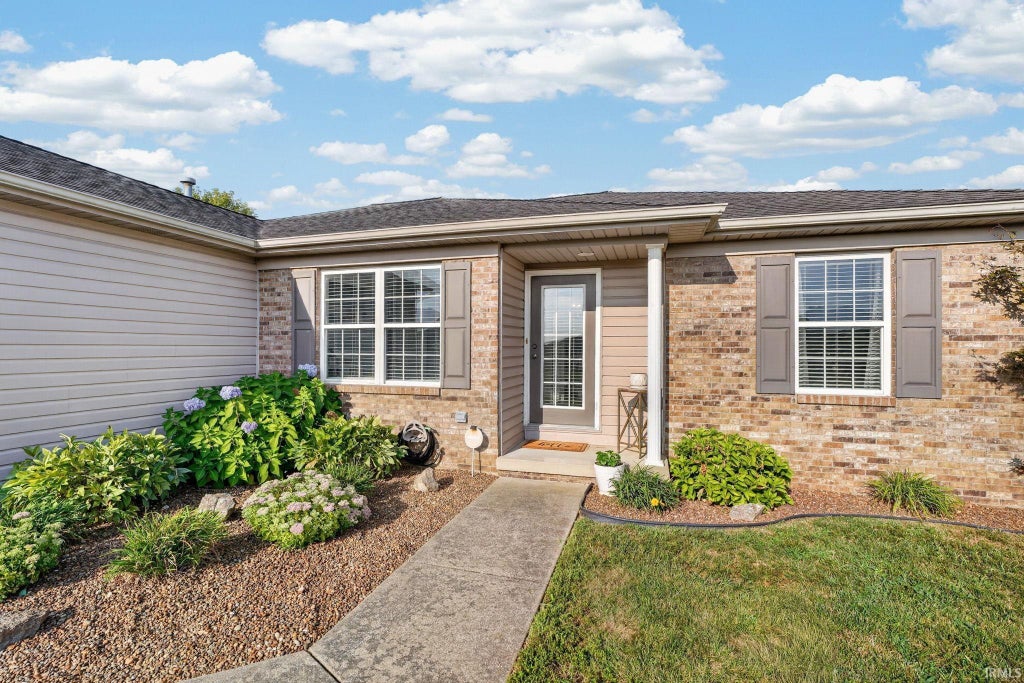 Photo of 12642 Cold Water Drive, Evansville, IN 47725 (MLS # 202637231)
