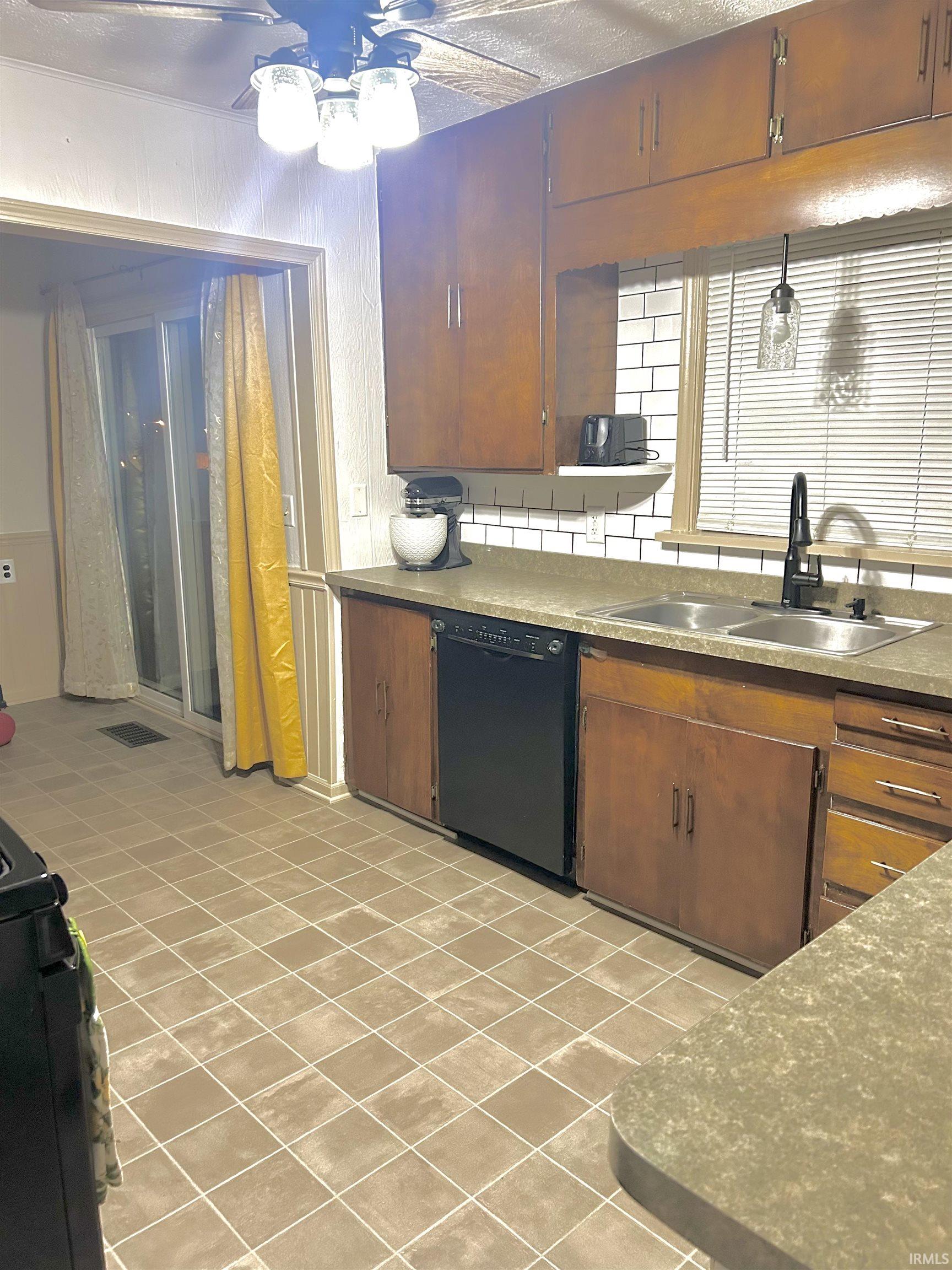 415 E Patterson Street