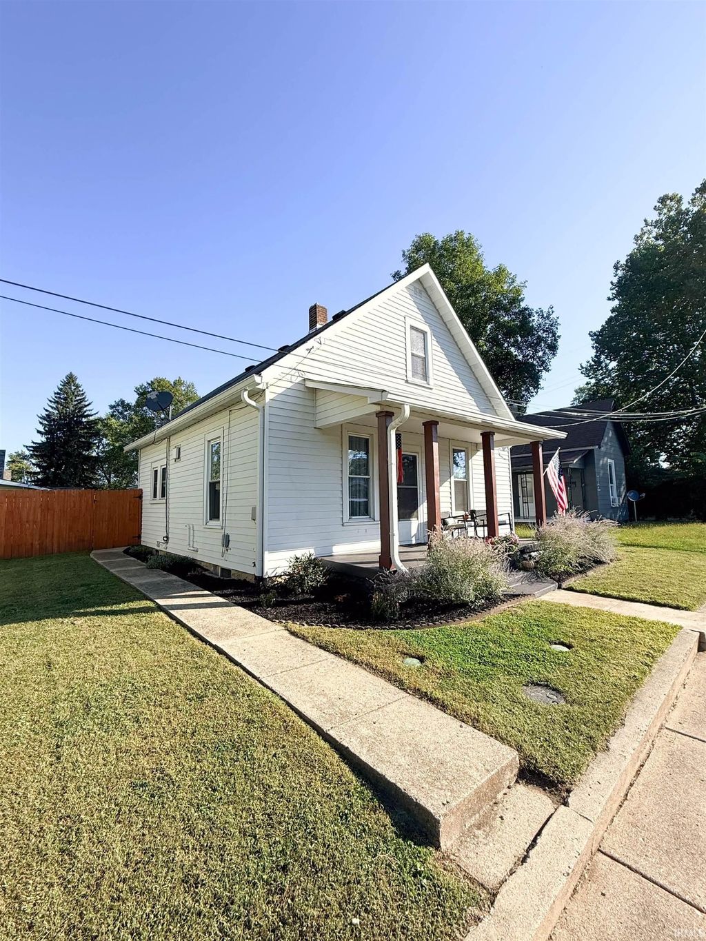 Photo of 410 Howard Street, Shelbyville, IN 46176 (MLS # 202548042)