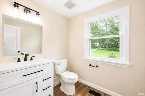 Tiny photo for 1918 Klug Drive, Fort Wayne, IN 46818 (MLS # 202622065)
