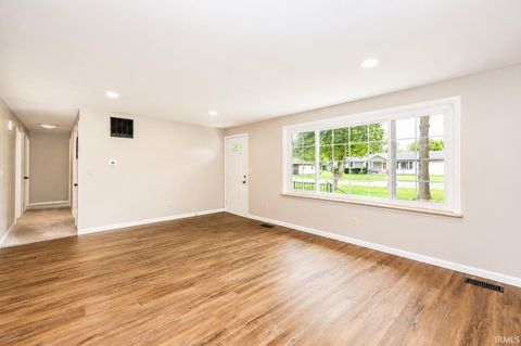 Tiny photo for 1918 Klug Drive, Fort Wayne, IN 46818 (MLS # 202622065)