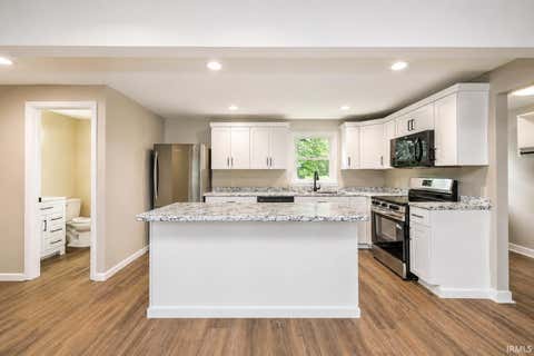Tiny photo for 1918 Klug Drive, Fort Wayne, IN 46818 (MLS # 202622065)
