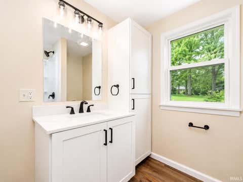 Tiny photo for 1918 Klug Drive, Fort Wayne, IN 46818 (MLS # 202622065)