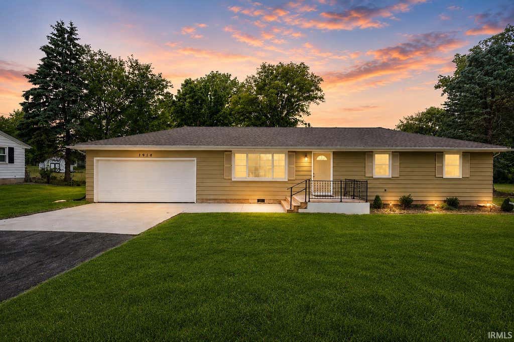 Photo of 1918 Klug Drive, Fort Wayne, IN 46818 (MLS # 202622065)