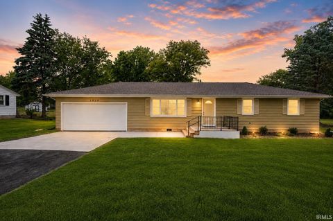 Tiny photo for 1918 Klug Drive, Fort Wayne, IN 46818 (MLS # 202622065)