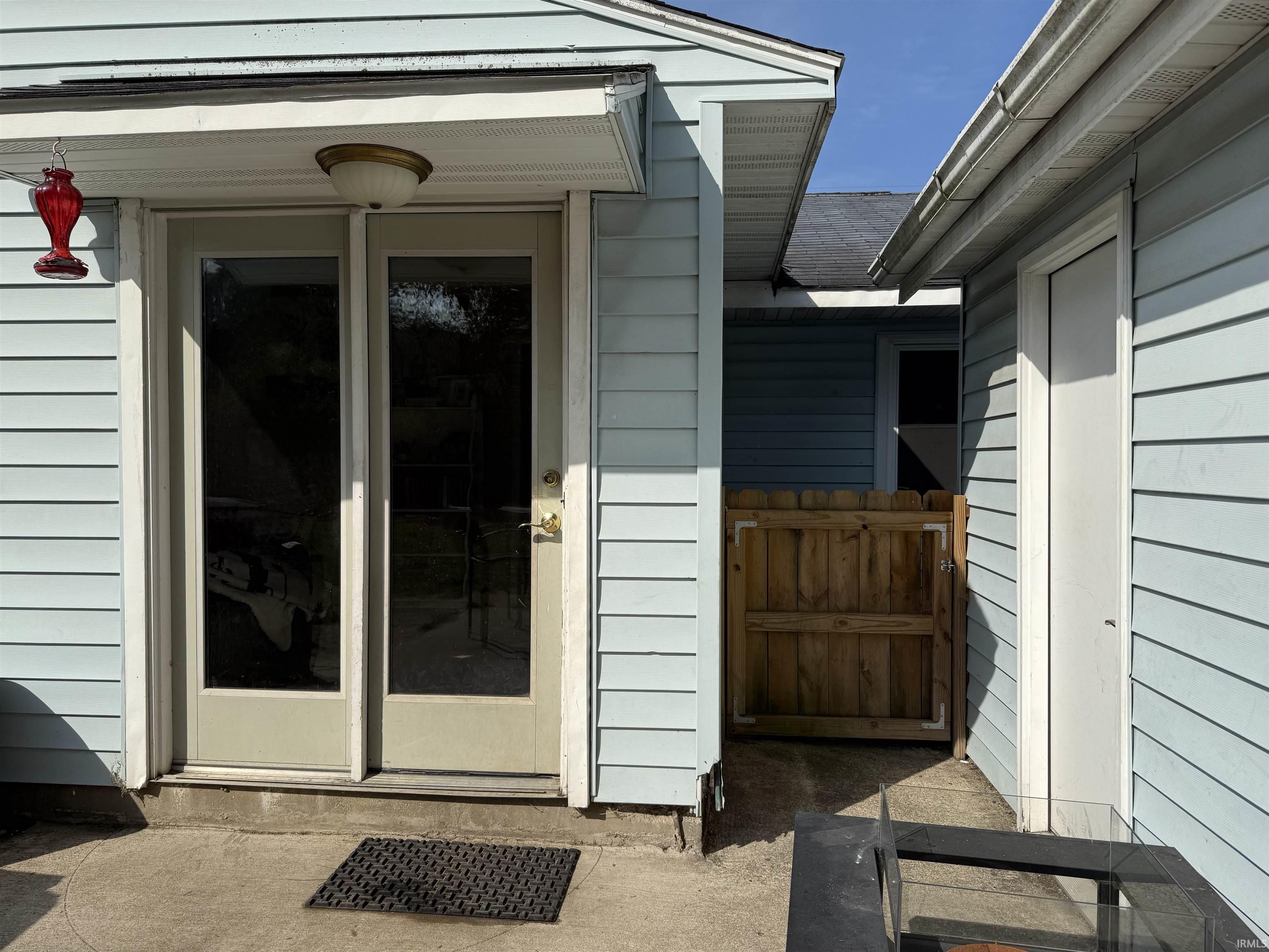 Elkhart, Indiana 46514, United States, 2 Bedrooms Bedrooms, ,1 BathroomBathrooms,Residential,Active,212121