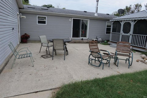 Tiny photo for 8369 W 700 S, Rossville, IN 46065 (MLS # 202639475)