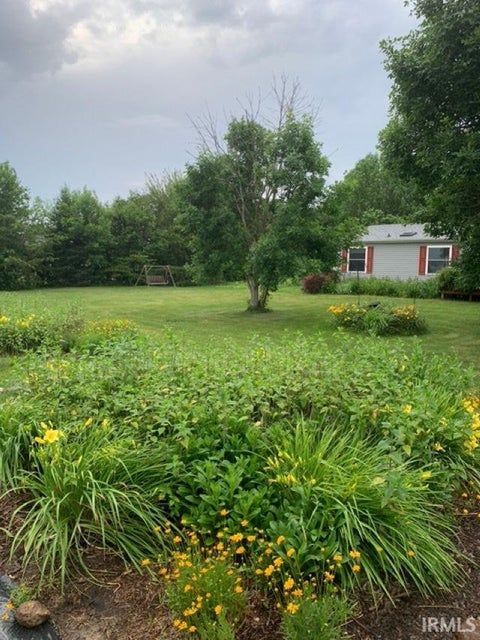 Tiny photo for 8369 W 700 S, Rossville, IN 46065 (MLS # 202639475)