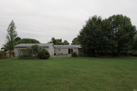 Tiny photo for 8369 W 700 S, Rossville, IN 46065 (MLS # 202639475)