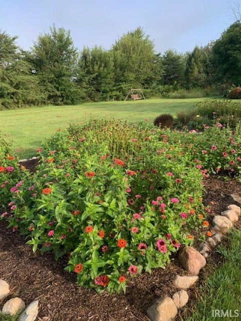 Tiny photo for 8369 W 700 S, Rossville, IN 46065 (MLS # 202639475)