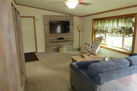 Tiny photo for 8369 W 700 S, Rossville, IN 46065 (MLS # 202639475)