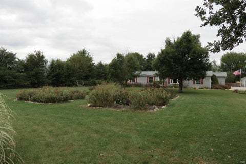 Tiny photo for 8369 W 700 S, Rossville, IN 46065 (MLS # 202639475)