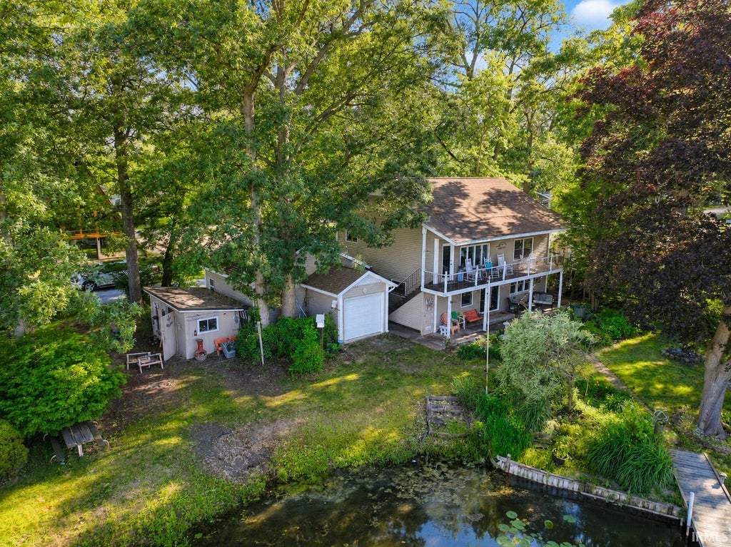 Photo of 11080 E Iroquois Road, Walkerton, IN 46574 (MLS # 202624491)