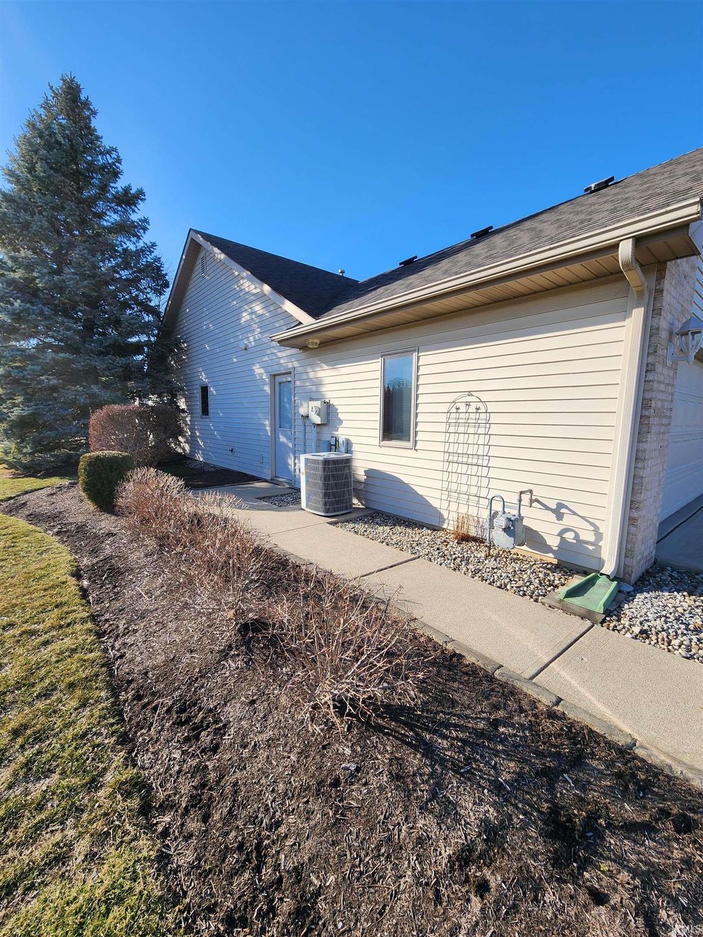 Photo of 1111 Boulder Ridge, New Haven, IN 46774 (MLS # 202606660)