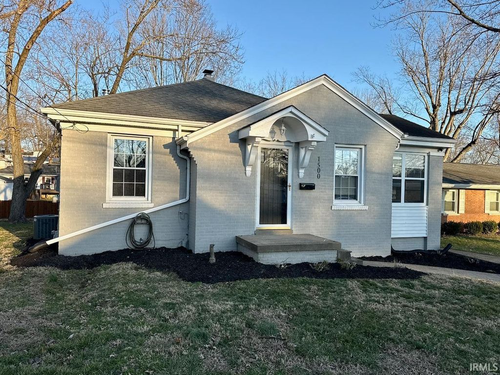 Photo of 1500 S Red Bank Road, Evansville, IN 47712 (MLS # 202606358)