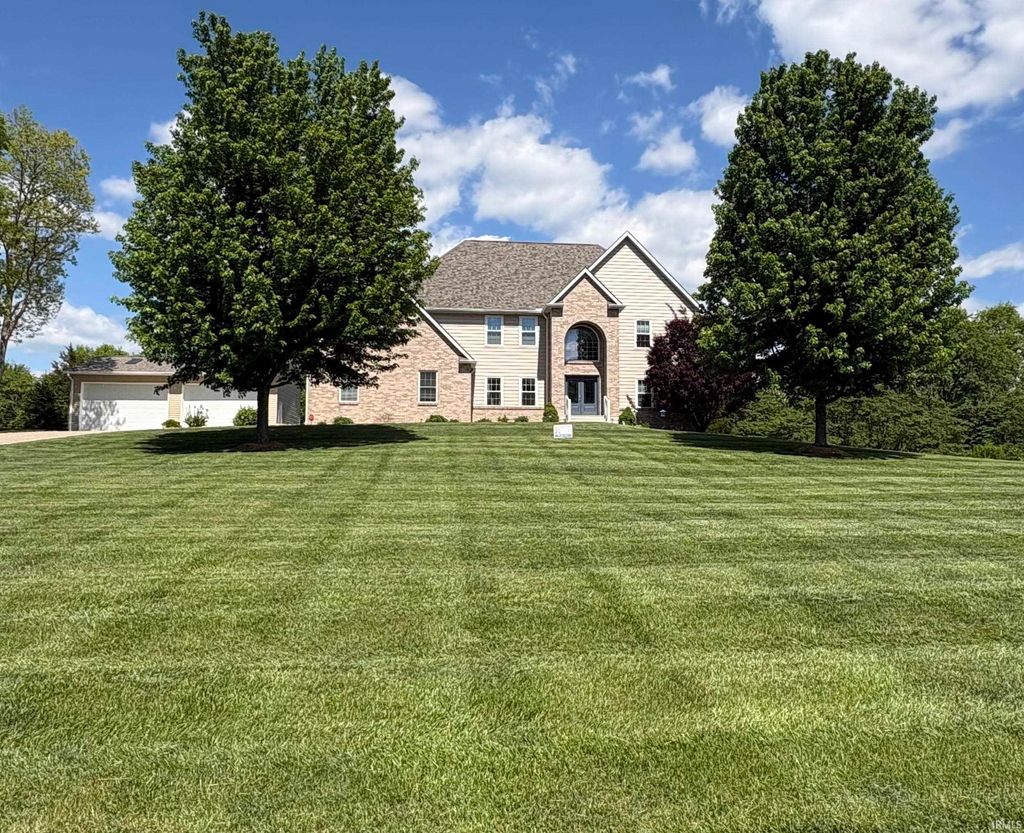 Photo of 845 E Alexis Way, Bloomington, IN 47401 (MLS # 202608055)