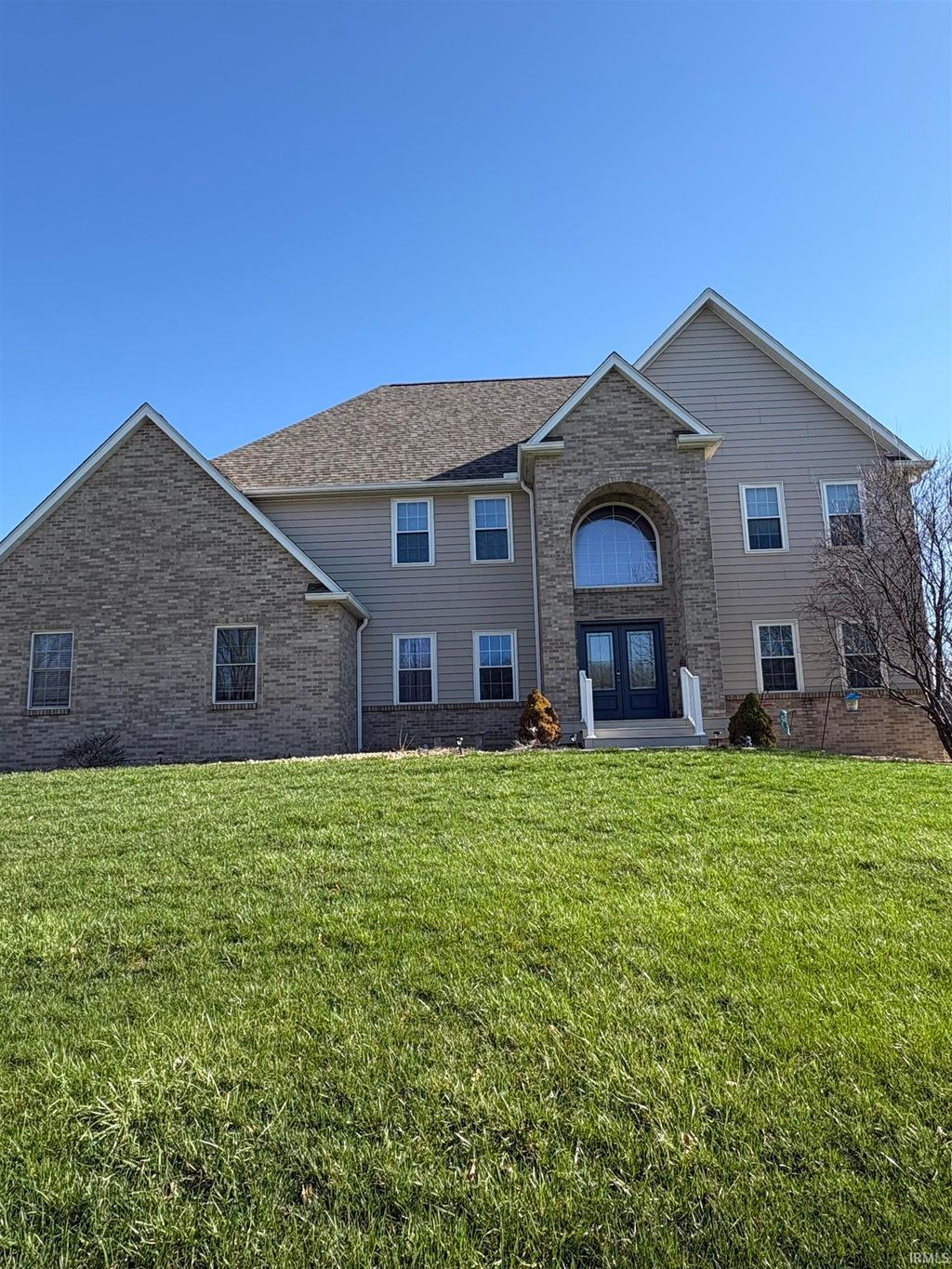 Photo of 845 E Alexis Way, Bloomington, IN 47401 (MLS # 202608055)
