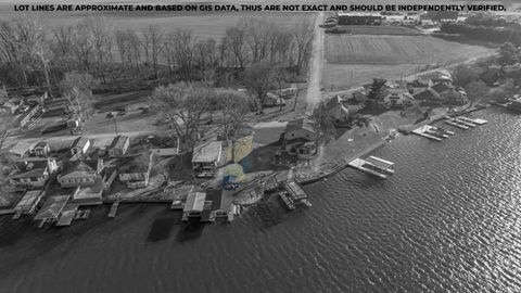 Tiny photo for 5008 E Shady Point Drive, Monticello, IN 47960 (MLS # 202601803)