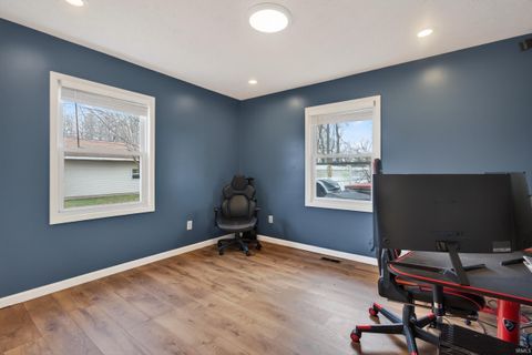 Tiny photo for 5008 E Shady Point Drive, Monticello, IN 47960 (MLS # 202601803)