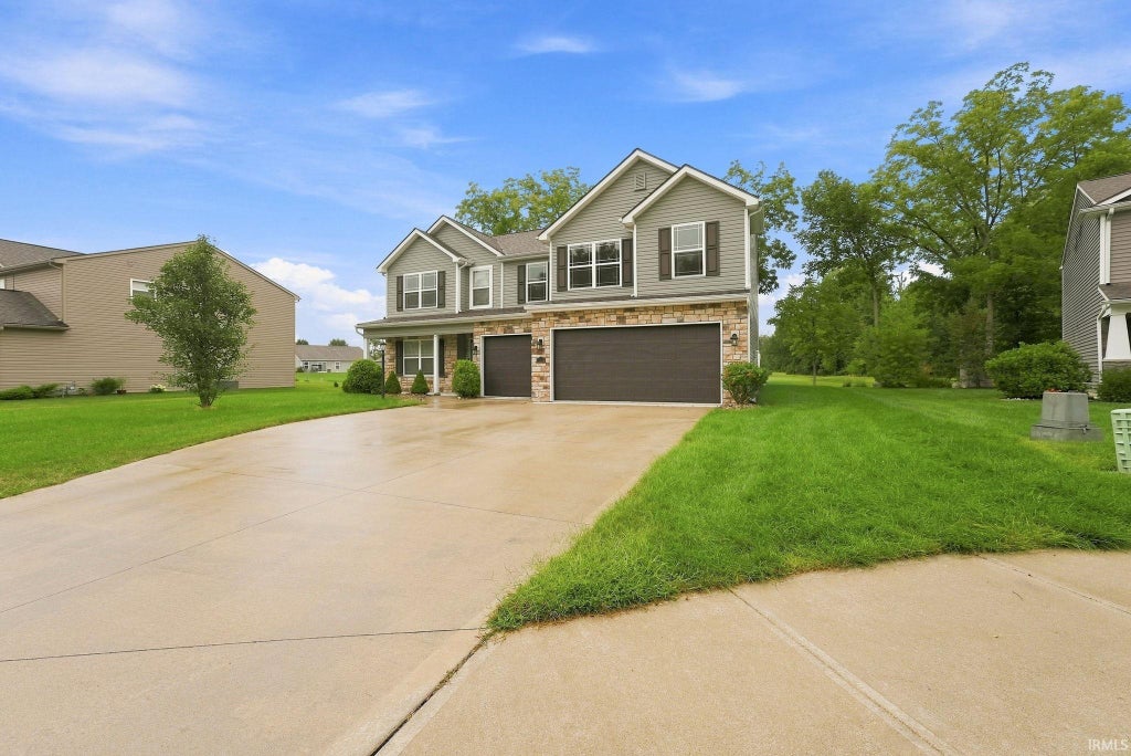 Photo of 12559 Tolee Court, Fort Wayne, IN 46818 (MLS # 202636127)