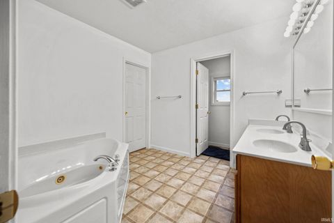 Tiny photo for 12291 W Deerfield Loop, Delphi, IN 46923 (MLS # 202618694)