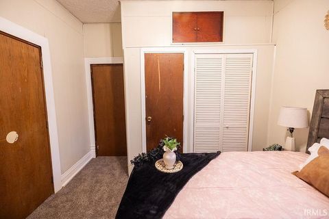 Tiny photo for 626 E Jackson Street, Kokomo, IN 46901 (MLS # 202616465)