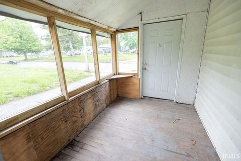 Tiny photo for 626 E Jackson Street, Kokomo, IN 46901 (MLS # 202616465)
