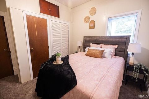Tiny photo for 626 E Jackson Street, Kokomo, IN 46901 (MLS # 202616465)
