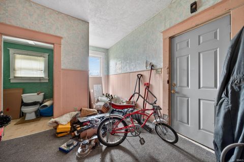 Tiny photo for 633 S Apperson Way, Kokomo, IN 46901 (MLS # 202613118)