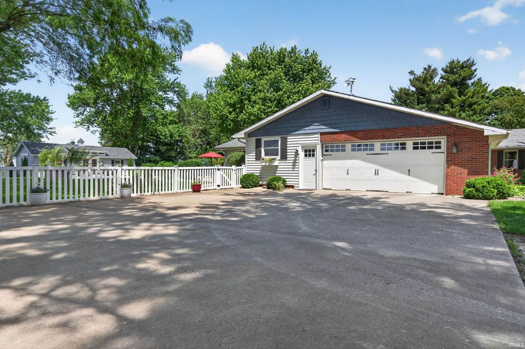 Photo of 4546 S 600 WEST, Swayzee, IN 46986 (MLS # 202620791)