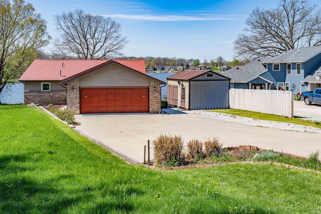 Photo of 710 Spring Beach Road, Rome City, IN 46784 (MLS # 202617438)