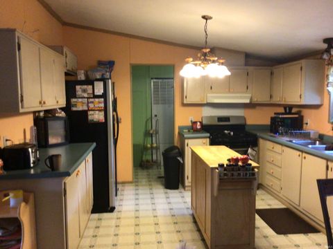 Tiny photo for 7242 W 200 S, Winamac, IN 46996 (MLS # 202629159)