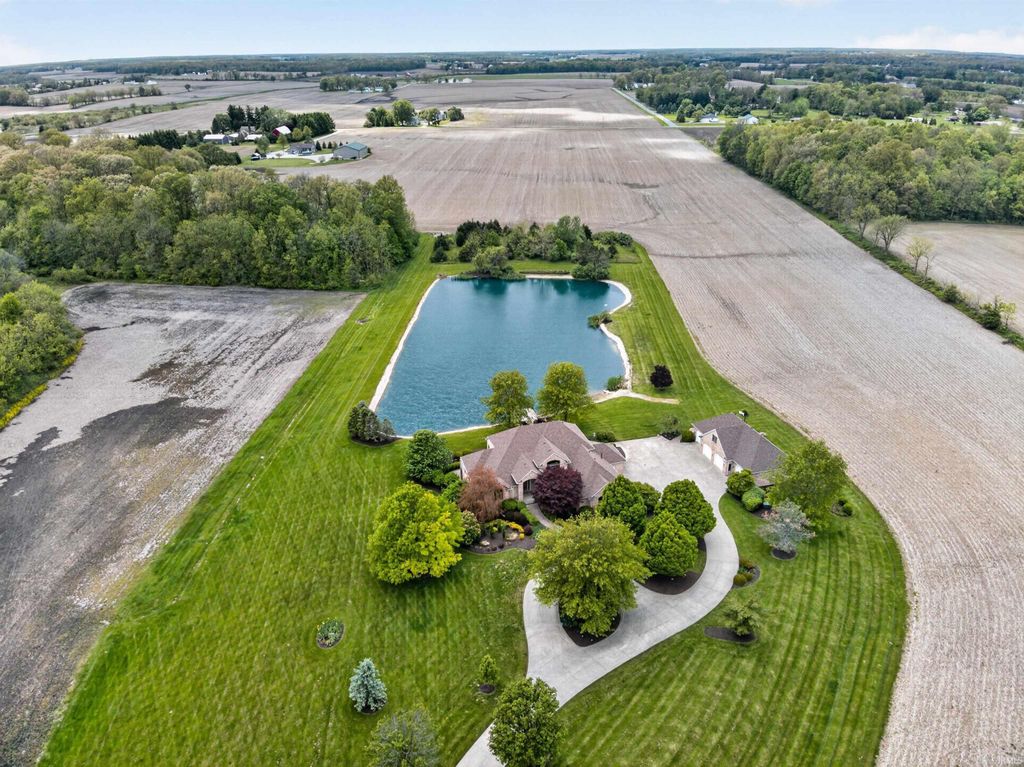Photo of 11319 Johnson Road, Fort Wayne, IN 46818 (MLS # 202619015)